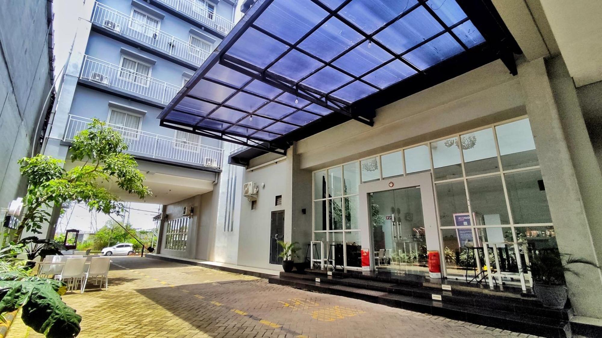 Votel Hotel Charis Tuban Tuban  Exteriér fotografie
