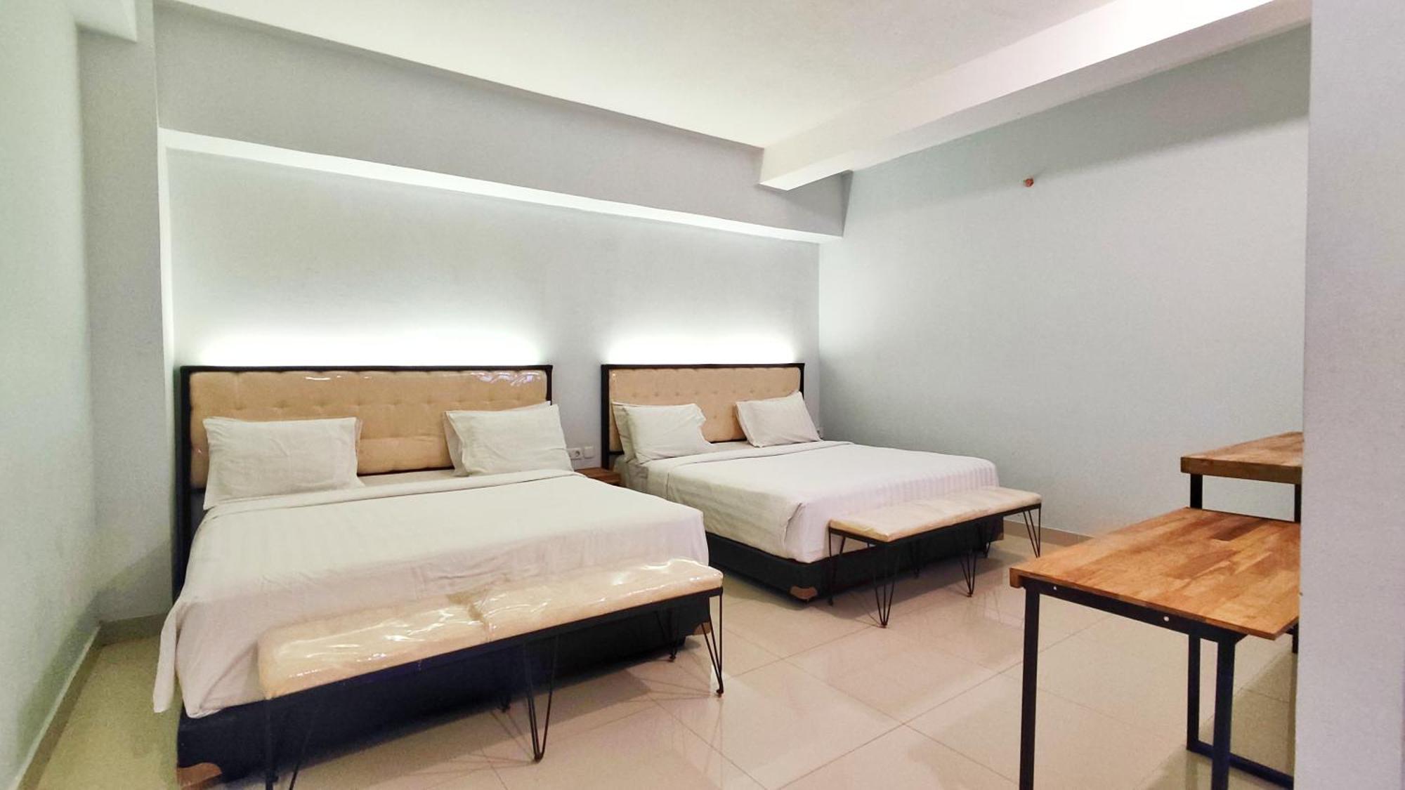 Votel Hotel Charis Tuban Tuban  Exteriér fotografie