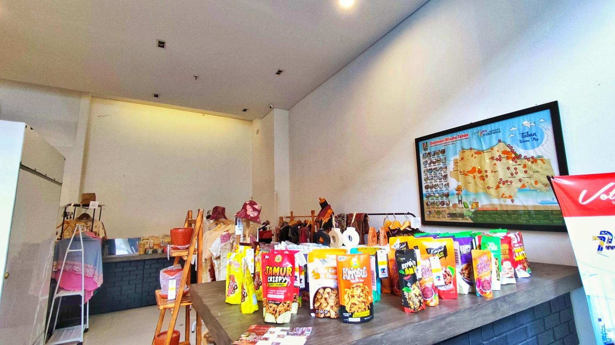 Votel Hotel Charis Tuban Tuban  Exteriér fotografie