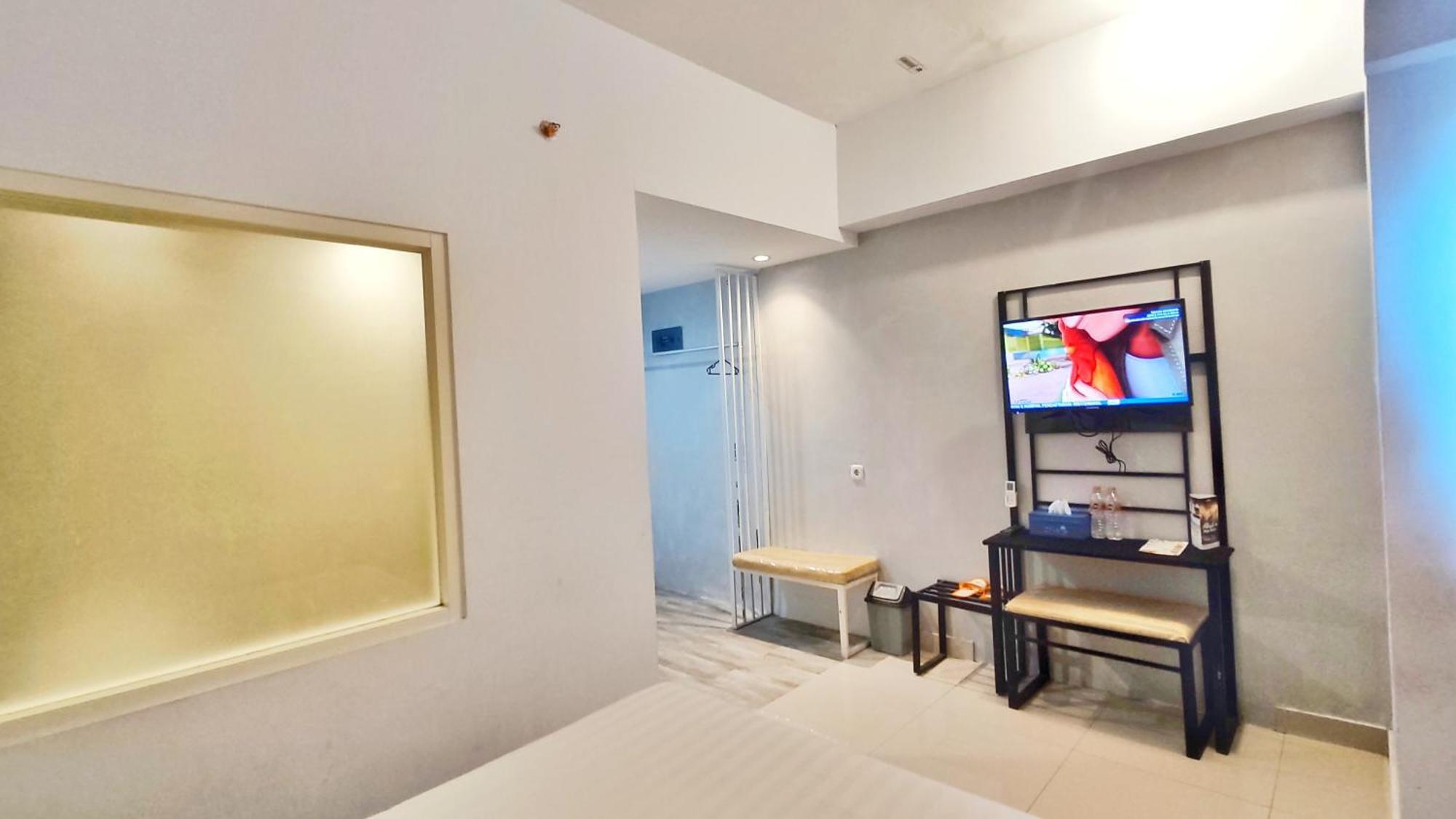 Votel Hotel Charis Tuban Tuban  Exteriér fotografie